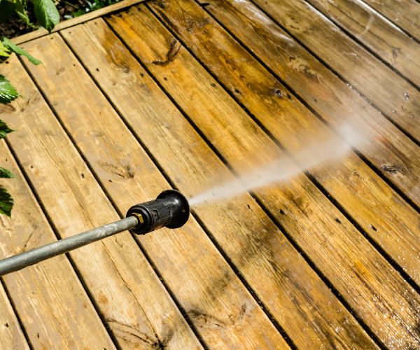 Deck Pressure Cleaning Noosa North Shore